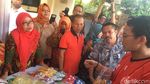 Berkaus Persija, Sandiaga Tinjau Kantor Kecamatan Kebayoran Baru