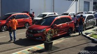 Uji irit kali ini menempuh rute mulai dari kantor pusat Honda di Sunter, Jakarta Utara menuju Jungleland Adventure Theme Park, Sentul, Bogor.