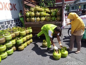 Pemakaian Gas hingga Listrik Meningkat Tajam Selama WFH, BBM Anjlok