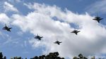 Gatot Serahkan Tongkat Komando Panglima TNI ke Hadi Tjahjanto