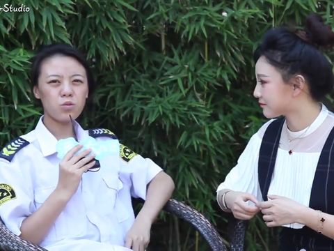 Tak Disangka, Wanita Cantik Ini Ternyata Seorang Satpam