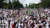 Massa dari PKS se-Jabodetabek menggelar aksi bela Palestina di depan Kedubes AS, Jalan Merdeka Selatan, Jakarta Pusat (Foto: Indra Komara/detikcom)