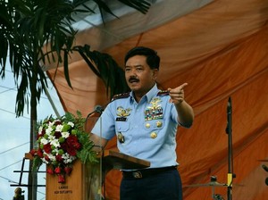 Marsekal Hadi Siap Kawal Penuntasan Kasus Heli AW-101 dengan KPK
