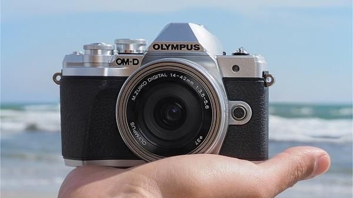 Kamera Mirrorless Olympus OMD E-M10 Mark III