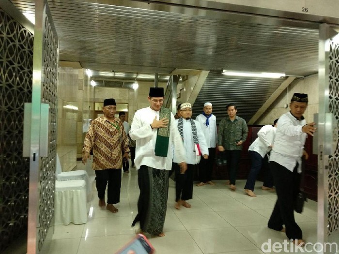 Sandi Ingin Jadikan RS Duren Sawit Sebagai RS Khusus Sandi Ingin Jadikan RS Duren Sawit Sebagai RS Khusus