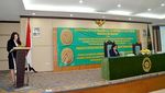 Foto: Ini Tin, Pembuang Duit ke WC yang Kini Jadi Staf Ahli Menteri