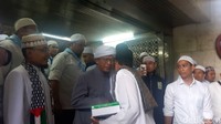Sandiaga juga cipika-cipiki dengan Aa  Gym (Foto: Marlinda Oktavia Erwanti/detikcom)
