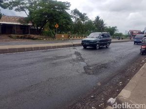 Kerap Makan Korban, Sambungan di Jalan Lingsel Sukabumi Berbahaya