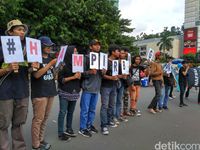 Sambut Hari HAM Sedunia, Aktivis Gelar Aksi Soroti Pembangunan