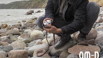 Dengan 121 poin AF seperti yang ditemukan pada rekaman film handheld OM-D E-M1 Mark II dan resolusi 4k UHD, fitur OM-D E-M10 Mark III yang baru ini dikemas untuk para traveler, vlogger, blogger dan mereka yang memiliki mobilitas tinggi. Foto: Olympus OMD E-M10 Mark III