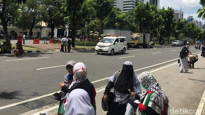 Aksi PKS di Depan Kedubes AS Selesai, Lalin Kembali Dibuka