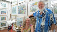 Michael dan Heather Adams, pemilik Michale Adam Art Gallery di Seychelles. Ini adalah galeri seni paling dicari wisatawan di Seychelles (Fitraya/detikTravel)