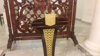 Bagaimana menurut Anda, mimbar ini diperlukan atau tidak?