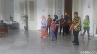 Fery menuturkan alasannya mengajak Ismail ke Balai Kota. Hari ini, kata Fery, putra bungsunya tersebut libur sekolah, sehingga ia mengajak anak keempatnya tersebut untuk mengikuti beberapa agenda kegiatannya, salah satunya Jakcraft.