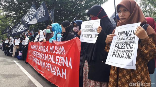 Aksi Massa 1112 di Bandung untuk Palestina