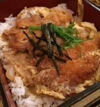 Enaknya Makan Nasi Hangat dengan Paduan Chicken Katsu ...