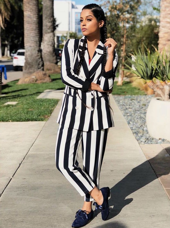 Berkat kepopulerannya dan video-videonya yang dianggap menghibur, Lilly Singh mendapatkan sejumlah penghargaan. Di antaranya MTV Fandom Award, Streamy Awards, Teen Choice Awards dan People’s Choice Awards. Foto: Instagram