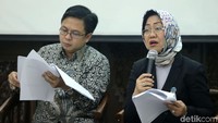 Peneliti senior LIPI Siti Zuhro memberikan pemaparan.