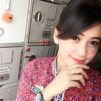 Tiara Sandra merupakan pramugari berparas manis serta memiliki rambut panjang dan hitam. Tiara bekerja untuk maskapai Lion Air. Foto: Instagram