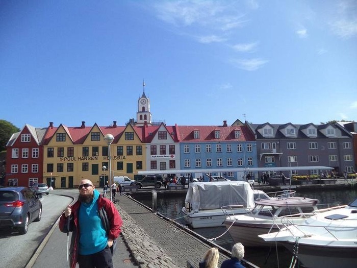 Kisah Traveler Tuna Netra yang Backpacking ke 124 Negara