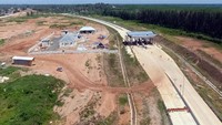 Paket II menyambungkan Sidomulyo-Kota Baru pada segmen Lematang menuju Kota Baru sepanjang 5,025 km