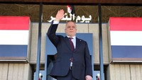 Perdana Menteri Irak Haider Al-Abadi telah menyatakan negaranya menang melawan ISIS. Pasukan kita berada dalam kendali penuh atas perbatasan Irak-Suriah. Dan oleh karena itu, saya mengumumkan berakhirnya perang melawan ISIS, tegas Abadi. Foto: Iraqi Prime Minister Media Office/Handout via REUTERS