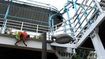 Antisipasi Musim Hujan, JPO di Jalan Kramat Raya Diperbaiki