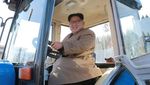 Foto: Wajah Ceria Kim Jong-Un Saat Kunjungi Berbagai Tempat di Korut