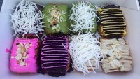 Raja Cau dijual di Serpong, Bekasi dan Jakarta Barat. Rasanya beragam termasuk  nutella almond, nutella cheese, green tea oreo, green tea cheese, tiramisu almond, tiramisu cheese hingga banana almond dan banana cheese. Foto: Raja Cau