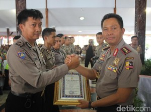Ini yang Didapat Bripka Subhan Lantaran Gemar Berbagi Kotak Amal