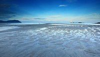 Thailand merupakan saingan Indonesia dalan hal pulau-pulau cantik. Salah satunya Pulau Koh Tarutao yang merupakan taman nasional. Di balik kecantikannya, pulau ini juga menyimpan sejarah kelam. Antara tahun 1938 dan 1949, ratusan tahanan Thailand dipenjara di sini. Saat itu adalah Perang Dunia II, para tahanan berubah menjadi pembajak dan menjarah kapal-kapal yang lewat (Thinkstock)