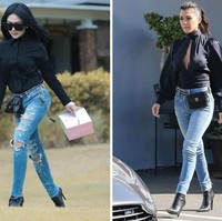 2017 menjadi tahun kembalinya tren tas pinggang, termasuk Chanel ikut merilisnya. Syahrini pun pernah tampil dengan tas pinggang quilted Chanel yang mirip dengan Kourtney Kardashian. Bahkan dengan padu padan busana yang hampir sama pula. Foto: Instagram