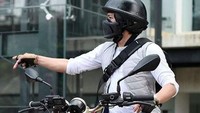 Motorbaik berisi beberapa publik figur yang punya kesamaan hobi. Mereka adalah publik figur yang suka main motor. Mungkin Ariel Noah dengan moge BMW R NineT bakal bergabung dengan Motorbaik bersama deretan selebiriti lainnya. Dok Instagram.
