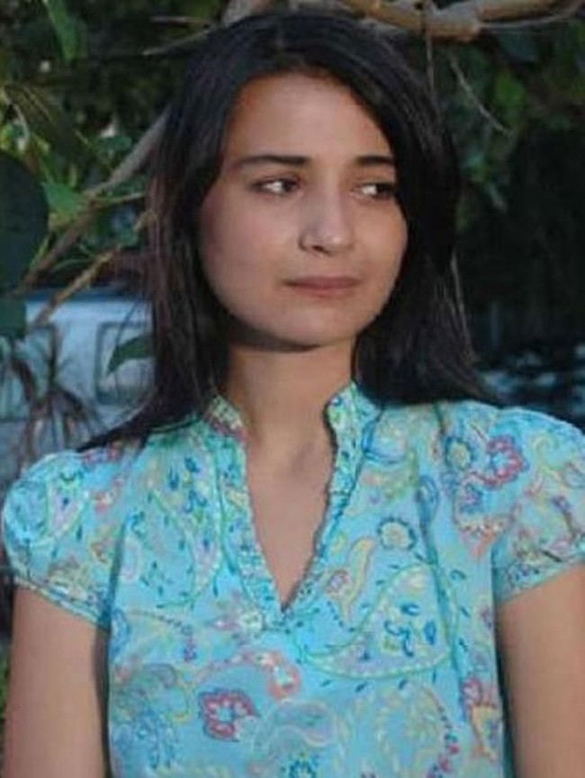 Shireen Sungkar berhasil memerankan tokoh utama dalam sinetron Cinta Fitri sebagai seorang gadis desa bernama Fitri. Foto: Instagram