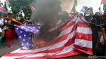Demo di Kedubes AS, Foto Trump dan Bendera AS Dibakar