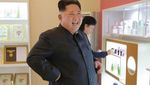 Foto: Wajah Ceria Kim Jong-Un Saat Kunjungi Berbagai Tempat di Korut