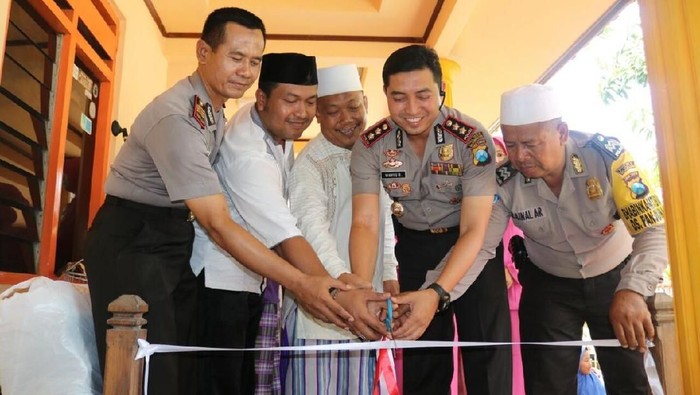 Keren... Rumah Polisi Ini Dijadikan Sekolah Baca Alquran