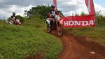 Menjajal Ketangguhan Honda CRF150L