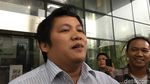 Senyum Hilman Mattauch yang Sopiri Novanto Usai Diperiksa KPK