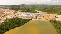 Bendungan Sei Gong berlokasi di Desa Sijantung, Kecamatan Galang, Kota Batam. Bendungan yang dibangun sejak awal 2016 ini ditargetkan rampung akhir 2018. Pool/Kementerian PUPR.