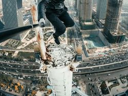 Ada yang Mati, Aksi Menantang Maut Seperti Ini Sebaiknya Berhenti