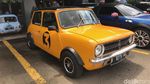 Wuih, Parkiran Ini Dipenuhi Mobil-mobil Mr Bean