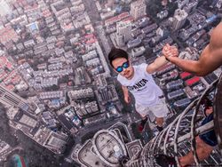 Ada yang Mati, Aksi Menantang Maut Seperti Ini Sebaiknya Berhenti