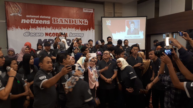 Netizen Bandung Diajak Tangkal Ujaran Kebencian di Medsos Netizen Bandung Diajak Tangkal Ujaran Kebencian di Medsos