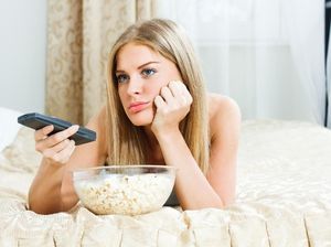 Survei: 34 Persen Orang Indonesia Pilih Nonton TV Saat Stres