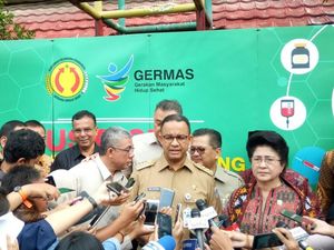 Foto: Anies dan Menkes Sosialisasikan Vaksin Difteri