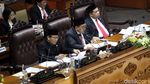 Fadli Zon Bacakan Surat Pengunduran Diri Novanto dari Ketua DPR