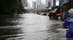 Foto: Bundaran HI juga Tak Luput dari Banjir