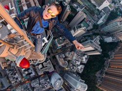 Ada yang Mati, Aksi Menantang Maut Seperti Ini Sebaiknya Berhenti