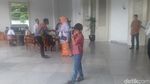 Foto: Saat Istri dan Anak Bungsu Temani Anies di Balai Kota